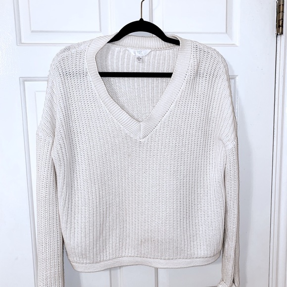 White knit sweater - Picture 1 of 1